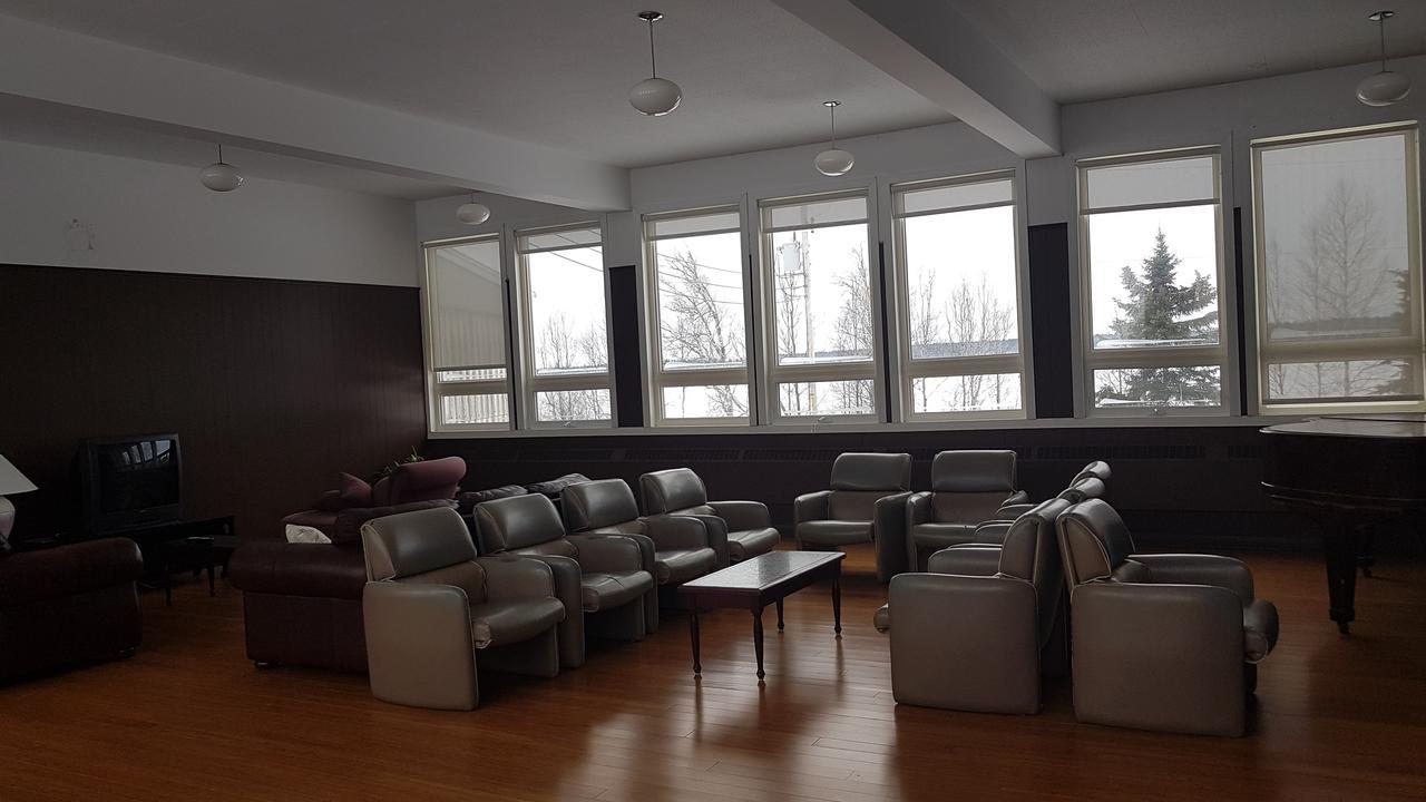 Domaine St-Viateur Hostel Amos Bagian luar foto
