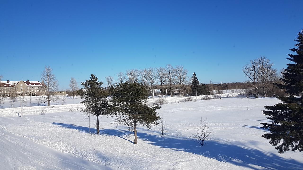 Domaine St-Viateur Hostel Amos Bagian luar foto